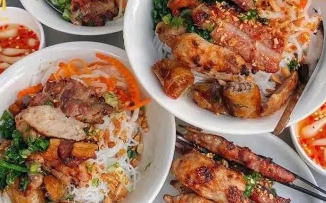 Quán Trinh - Gà Nướng, Nem Lụi & Bún Thịt Nướng