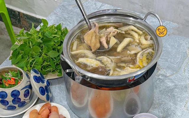 Lẩu Gà Lá É Tao Ngộ - 150 Lê Đình Lý