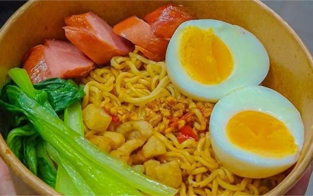 Mì Trộn Indomie Nhà Dính