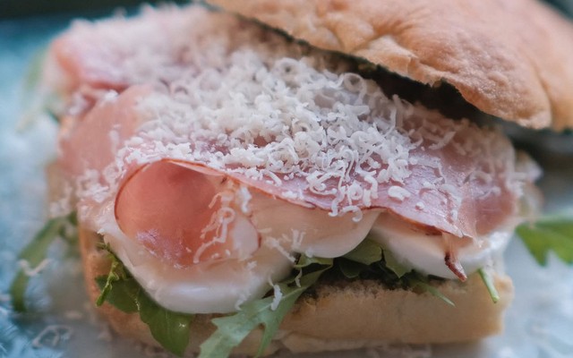 Hít Hà - Salad Focaccia Sandwich - Healthy Food