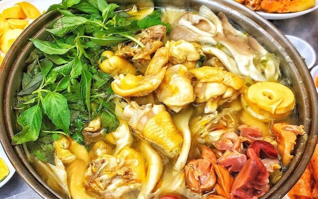 SIMFOOD - Cơm Niêu & Lẩu Gà Lá É - Phan Văn Trị