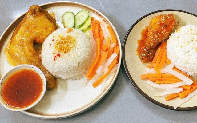 Cơm Gà 9X - Số Nhà 2B Ngõ 246 Trần Phú