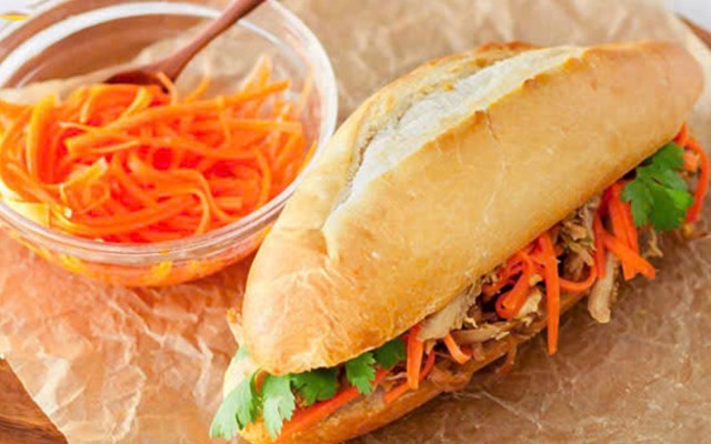 Bánh Mì OA - 86 Đốc Thiết