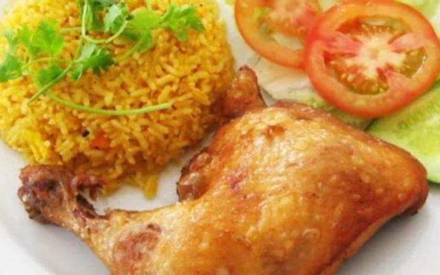 Cơm Gà Xối Mỡ Thạch Lam - Đường Số 5