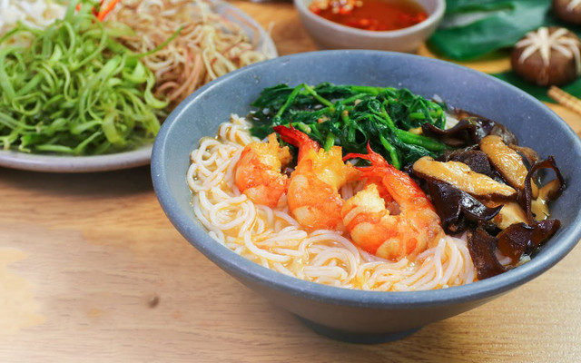 Phương Oanh - Bánh Đa Cua Nồi Đất & Bún Tôm Ngâm - 146 Hàng Kênh