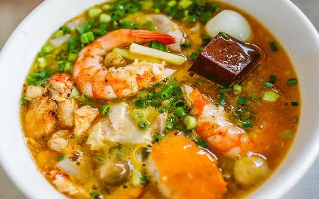 Quán Ăn Kim Cương - Bánh Canh Chua, Hủ Tiếu & Cơm Trưa Văn Phòng