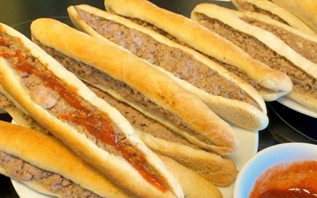 Bánh Mì Pate Cột Đèn Hải Phòng - Lê Thị Trung