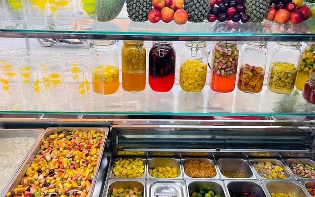 Anh Bán Trà Nuôi Cả Nhà - Võ Thị Sáu