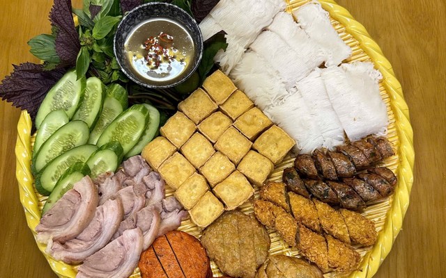 MẸT QUÁN - Bún Đậu Mắm Tôm & Bún Chả - Nguyễn Văn Thương