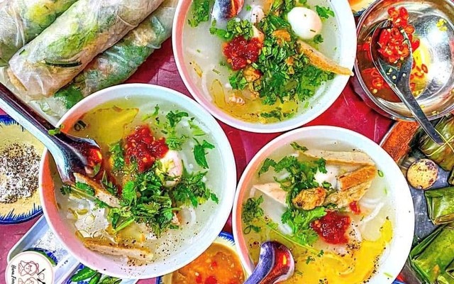 Bánh Canh & Bánh Cuốn Tài - 64 Nguyễn Du