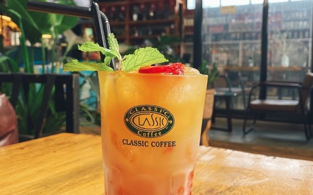 Classic Coffee - 32 Phan Đình Phùng