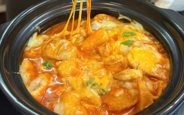 Tiệm Nhà Miss 1990 - Cơm, Mì & Gỏi