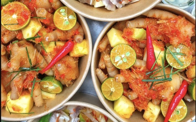 Ăn Vặt Hai Chị Em - Chuyên Chân Gà Rút Xương - Xô Viết Nghệ Tĩnh