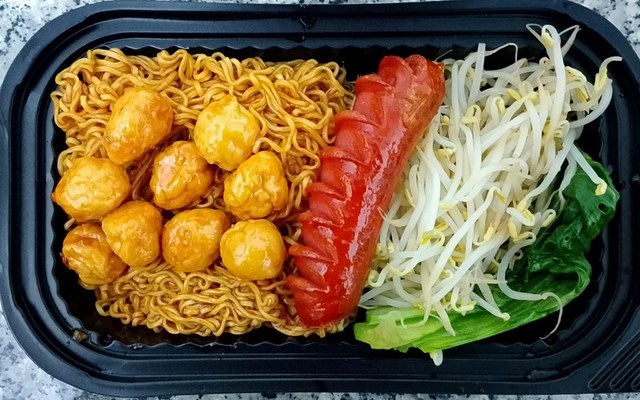 Bếp Nhà Gôn - Milk Tea & Food - Dương Hiến Quyền