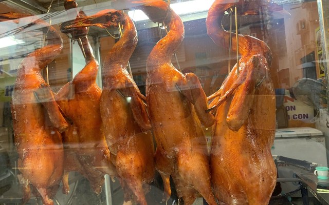 Vịt Quay Chánh Thuần 2 - 148 Trần Nguyên Hãn