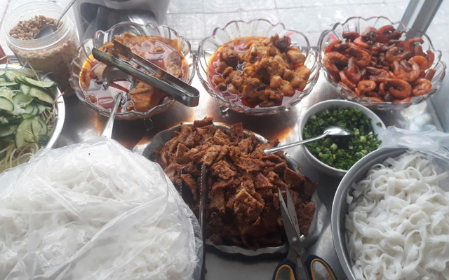 Quán Bé Sáu - Bún Thịt Nướng, Nem Lụi & Mỳ Quảng - Lý Thường Kiệt