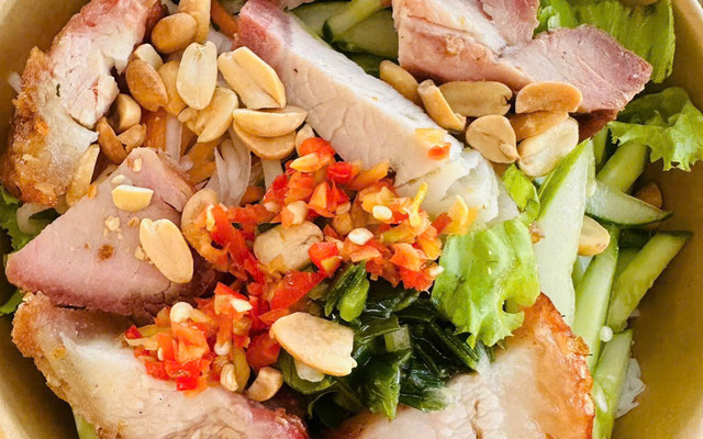 Bún Heo Quay Thu Thảo - Trần Việt Châu