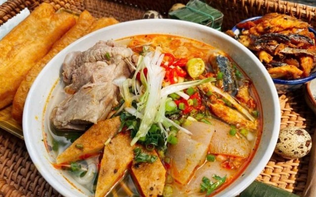 Bánh Canh & Bánh Cuốn - Phượng - 423 Nguyễn Thị Minh Khai