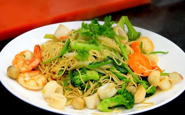 Bún Chả Cá, Cơm Chiên & Mỳ Xào - Ngã 5