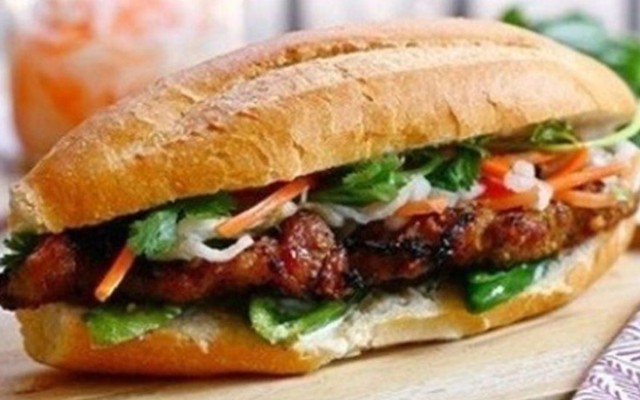 Bánh Mì Dì Bình - 17 Tuệ Tĩnh