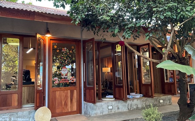 Vibe9 Experimental - Coffee & Tea House - 206/36 Lê Thánh Tôn