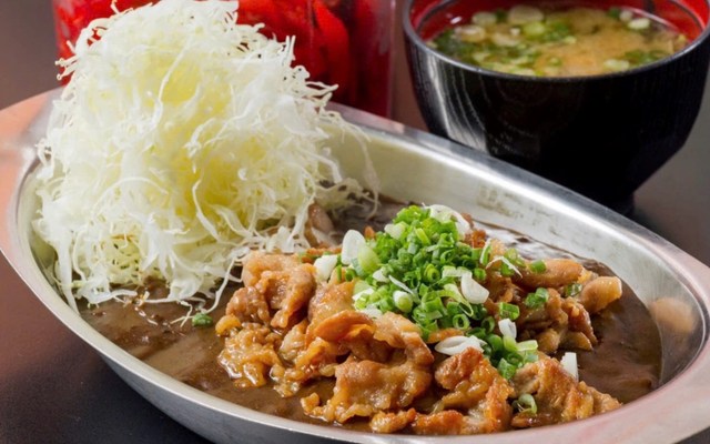 Golden Curry - Cơm Thịt Heo Chiên Xù Tonkotsu & Cơm Cà Ri Ức Gà