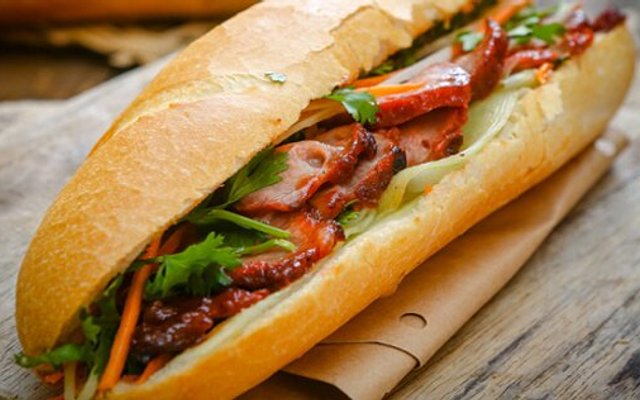 Thu Hằng - Bánh Mì & Xôi - 10 Lê Lợi