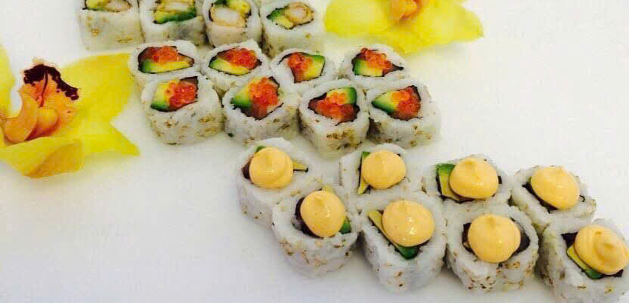 Cơm Cuộn Sushi Hồng