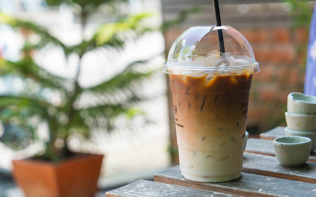 M - Coffee - Lạc Long Quân