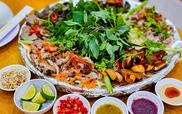 Sáu Tường - Dê Núi Quy Nhơn - 28 Nguyễn Văn
