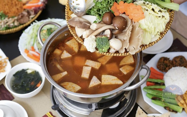 Nhà Hàng Chay Tuệ Minh - Hoà Phú