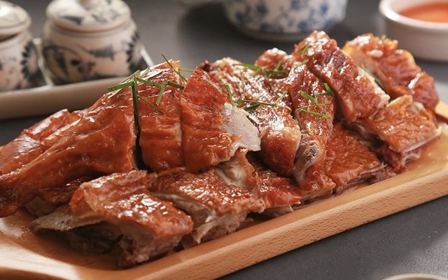 A Quỳnh - Vịt Quay Lá Mắc Mật & Gà Nướng Mắm Nhĩ