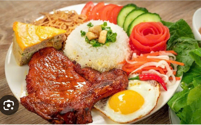 Cơm Tấm, Bún & Bánh Canh - Ông 9 - 14 Lê Lợi Nối Dài