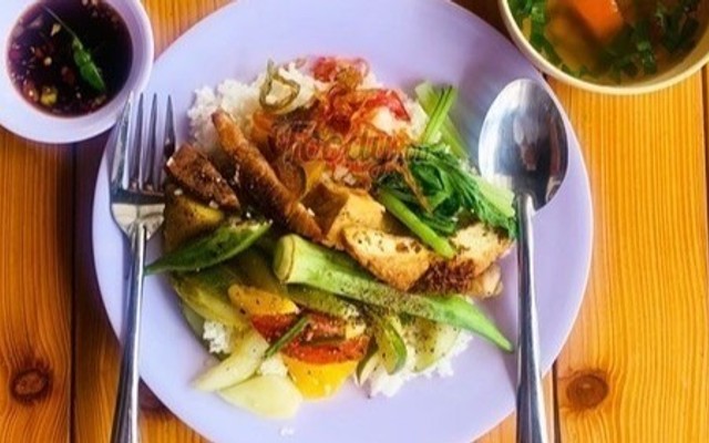 Quán Chay NHẤT TÂM - Tiệm Ăn Chay - Nguyễn Văn Cừ Nối Dài