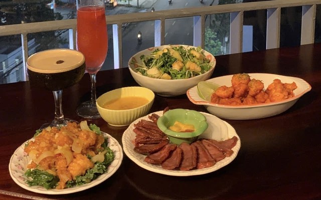 Asma Rooftop - Phạm Văn Thuận