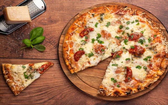 Lạc - Mỳ Trộn, Xiên Que & Trà - Trung Kính