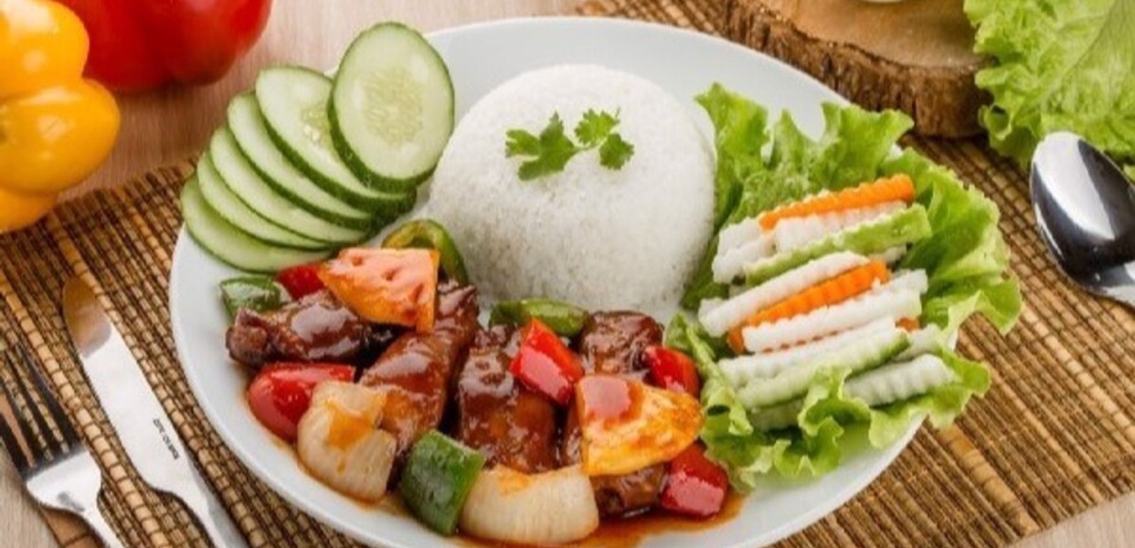 Tiệm Cơm Nhà Kem - Trần Cung