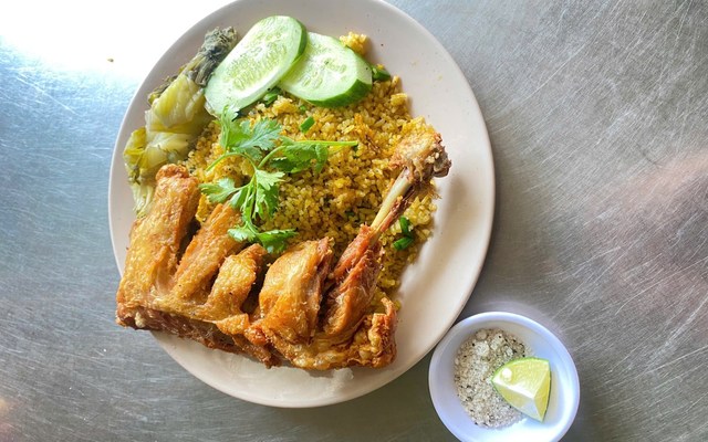 Cơm Chiên & Cơm Gà Xối Mỡ - Ngọc Bảo