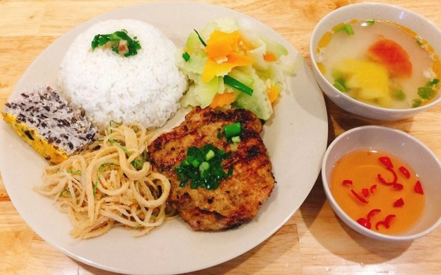 Cơm Tấm Không Tên 24/24 - 366 Lê Hồng Phong