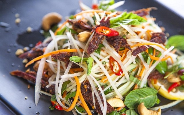 Phở Khô - Gỏi Khô Bò Cô Ba Sài Gòn