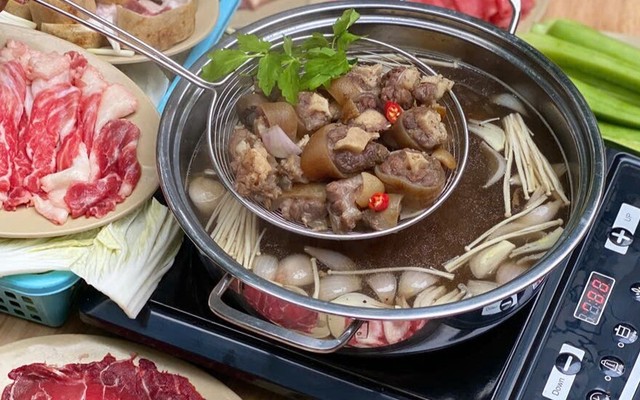 Phi Trường Quán - Lẩu Đuôi Bò