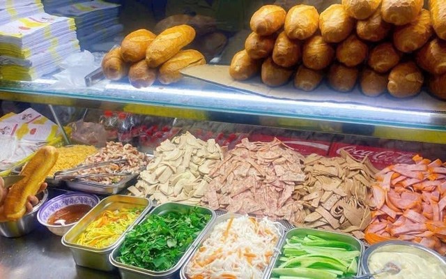 Bánh Mì Tuấn Mập Sài Gòn - Mỹ Tho