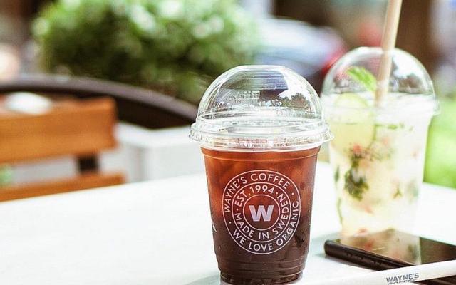 Wayne's Coffee - Hanoi Tower