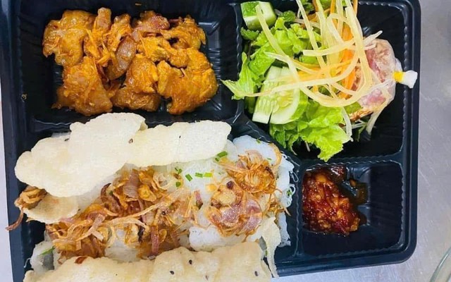 Bánh Hỏi Thịt Nướng Bà Hoà
