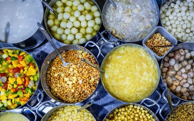 Tiệm Chè Tháng Tư - Hồ Thị Tư