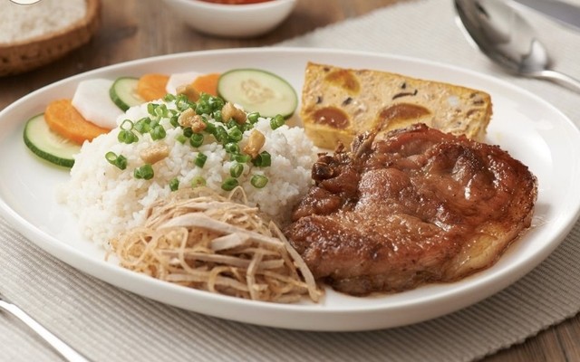 Quyền - Bún Huế & Cơm Tấm Sài Gòn - 72 Phan Đình Phùng