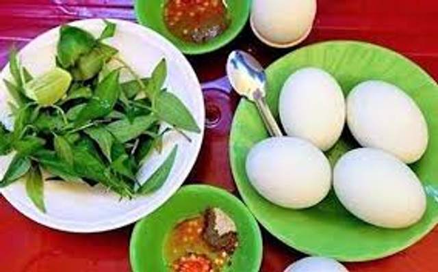 Vịt Lộn Cô Phú - Nguyễn Ái Quốc