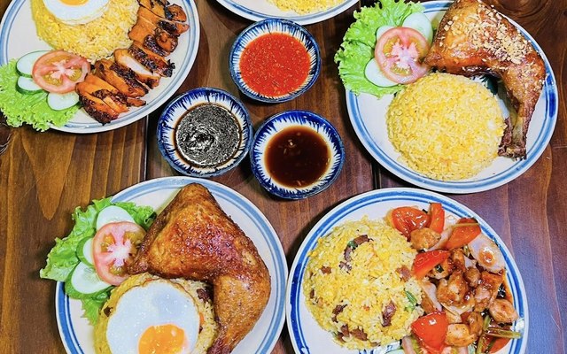 CƠM GÀ QUAY HONGKONG CHÚ FAT - Thạnh Xuân 14