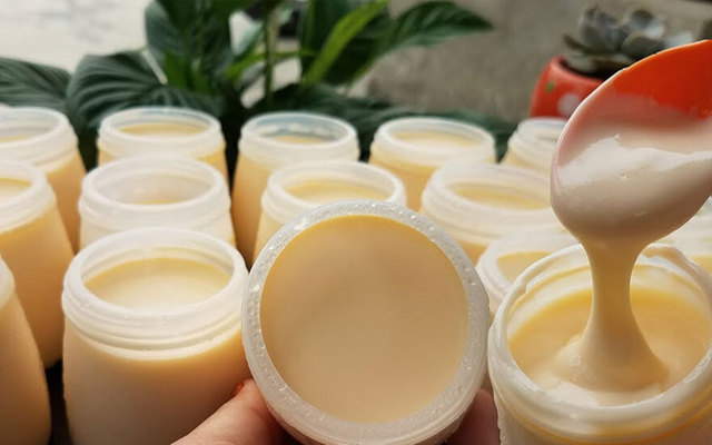 Tiệm Sữa Chua Dẻo - Lạc Long Quân