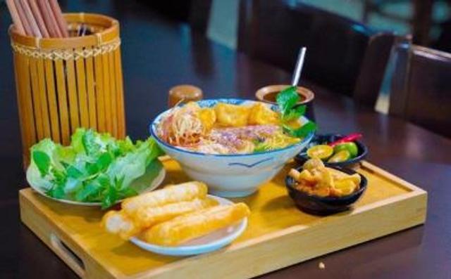 Cô Thuỷ Béo - Bún Riêu Tóp Mỡ Sườn Sụn & Đặc Sản Lẩu Riêu Cua Đồng - Roman Hải Phát